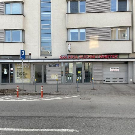 Gdynia Apartament 42 M Z Miejscem W Garazu Z Winda Blisko Centrum I Morza Extérieur photo
