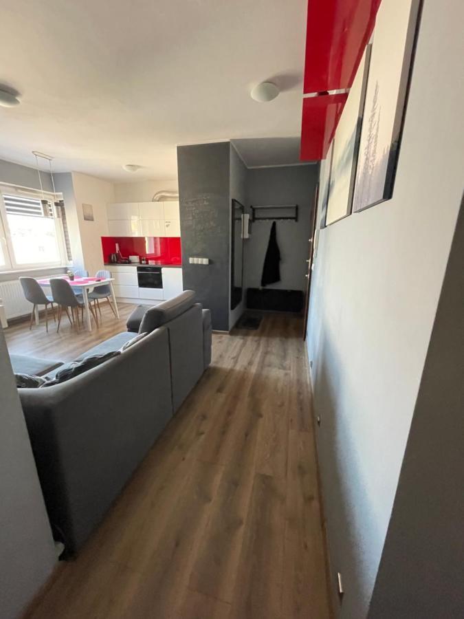 Gdynia Apartament 42 M Z Miejscem W Garazu Z Winda Blisko Centrum I Morza Extérieur photo