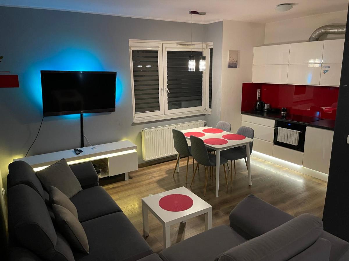 Gdynia Apartament 42 M Z Miejscem W Garazu Z Winda Blisko Centrum I Morza Extérieur photo